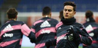 Paulo Dybala durante il riscaldamento