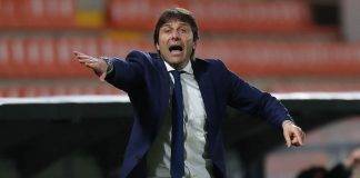 Antonio Conte dà indicazioni