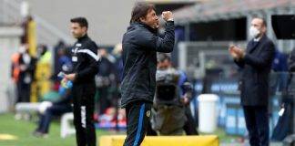 Antonio Conte esulta