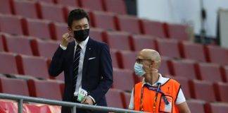 Steven Zhang in tribuna durante la finale di Europa League