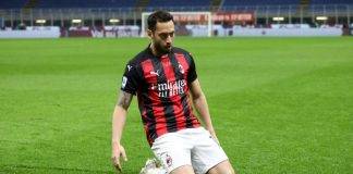 Calhanoglu esulta