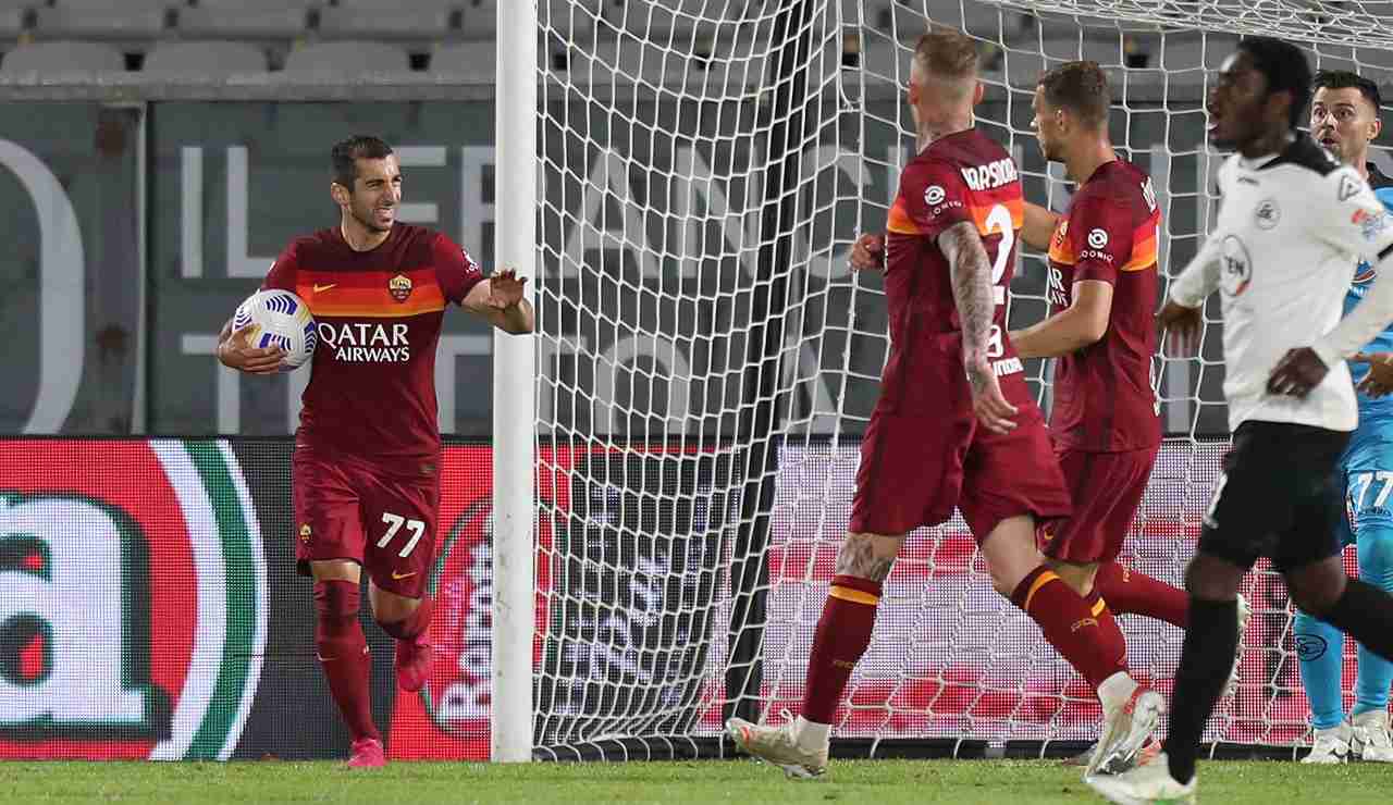 Mkhitaryan suona la carica dopo un gol della Roma