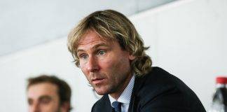 Nedved riflette