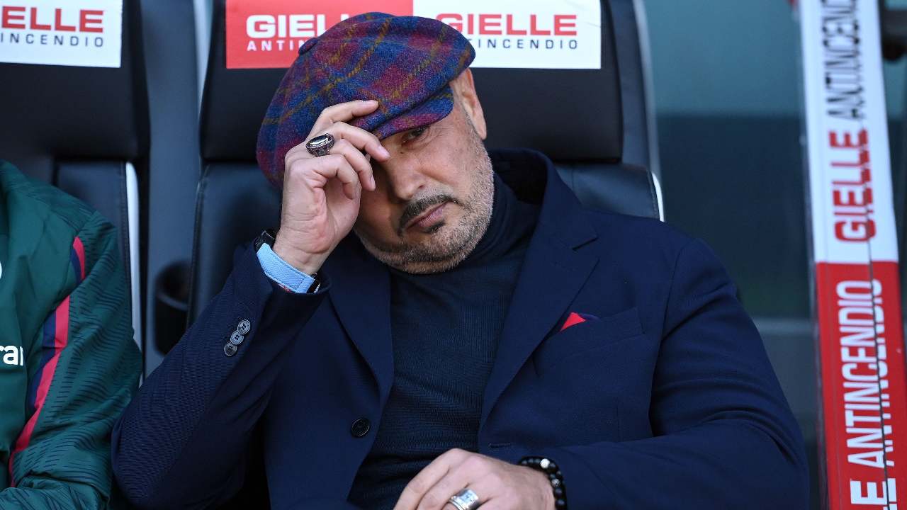 Mihajlovic si aggiusta il cappello