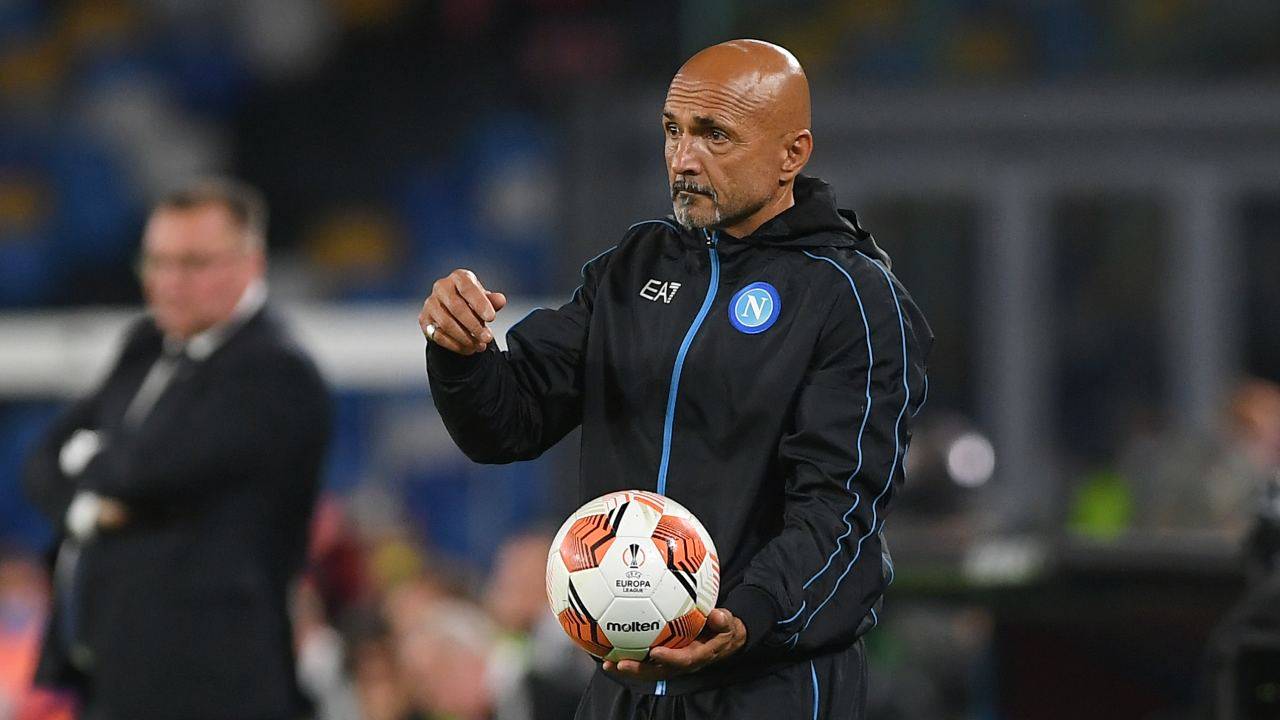 Spalletti indica pallone