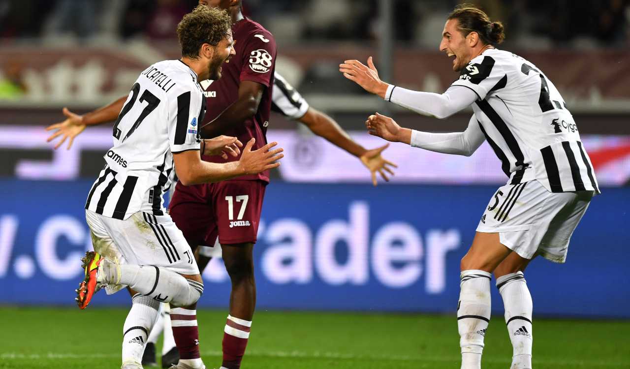 Locatelli e Rabiot esultano