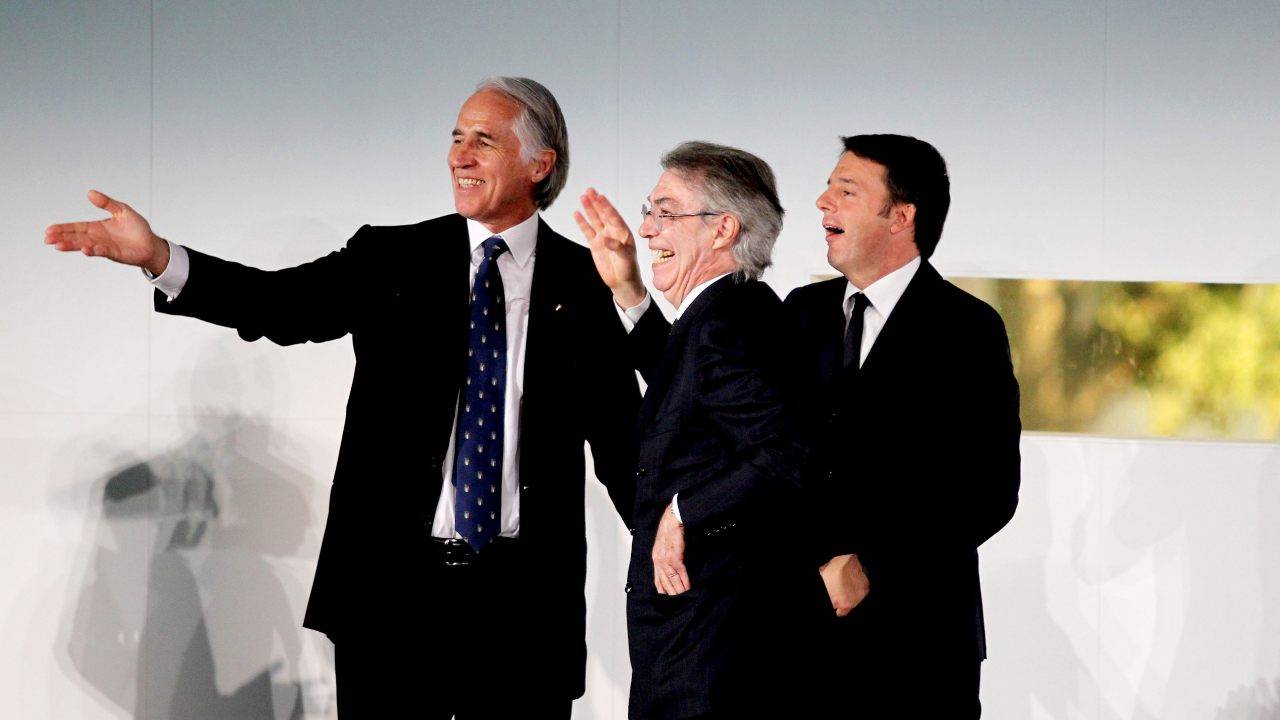 Moratti sorridente con Renzi e Malagò