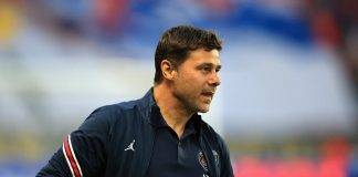 Pochettino del PSG sorride