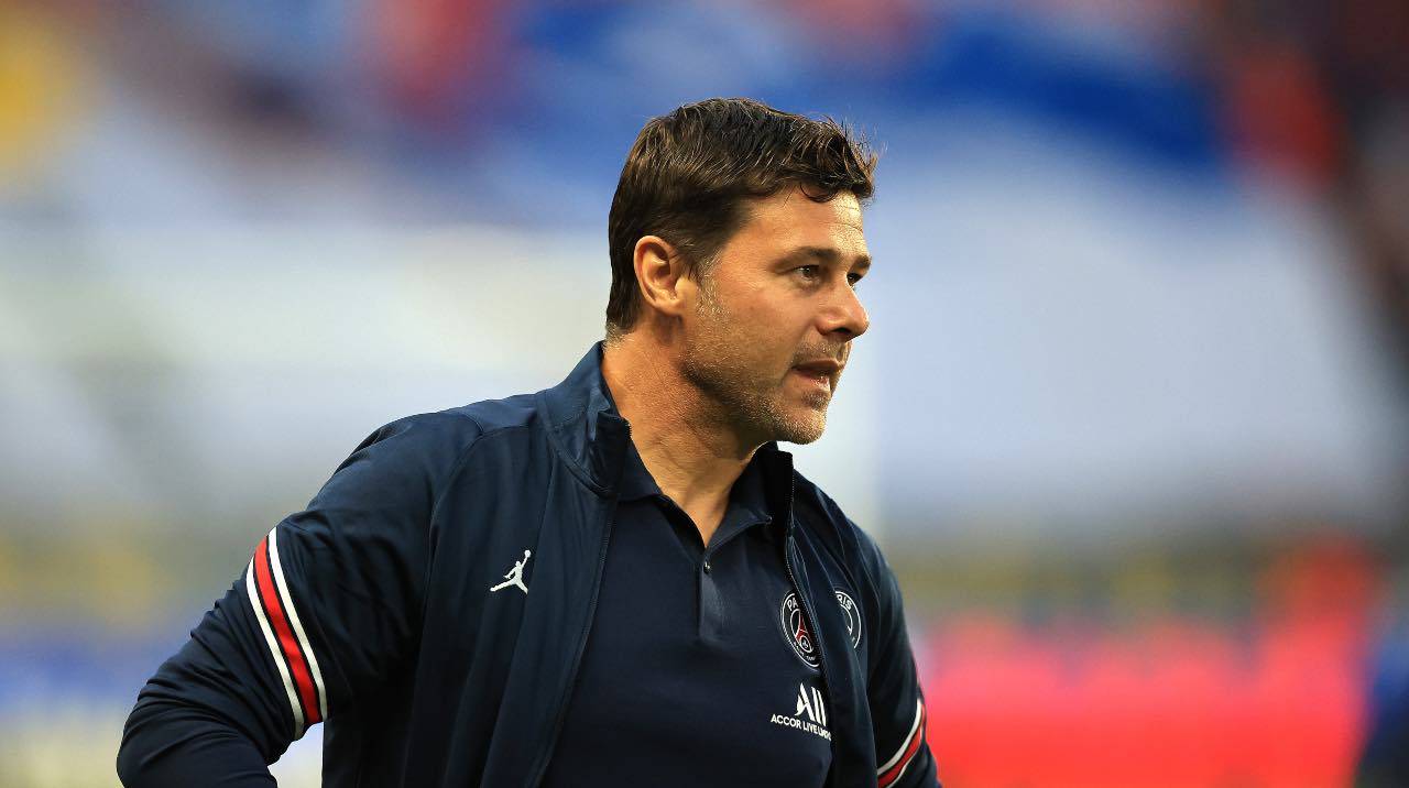 Pochettino del PSG sorride