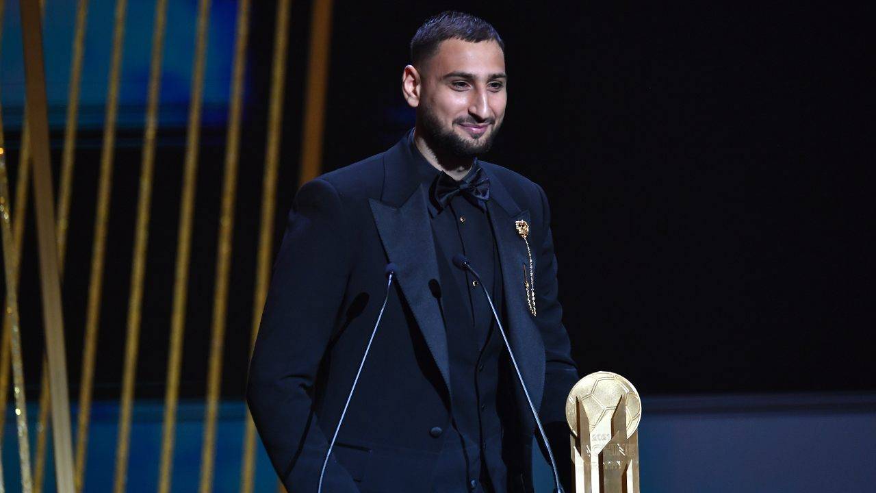 Donnarumma sorride Trofeo Yachine