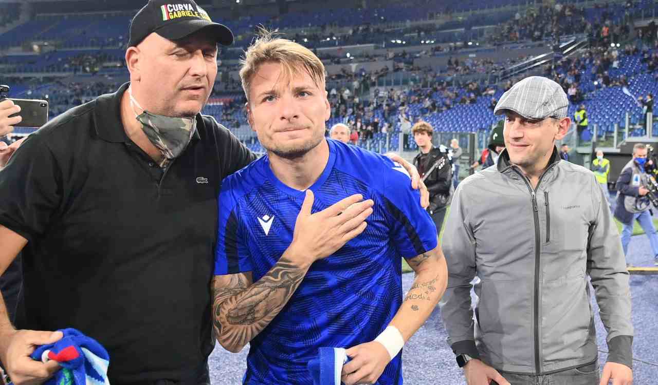 Immobile con i tifosi