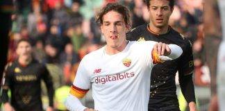 Zaniolo in azione con la maglia della Roma