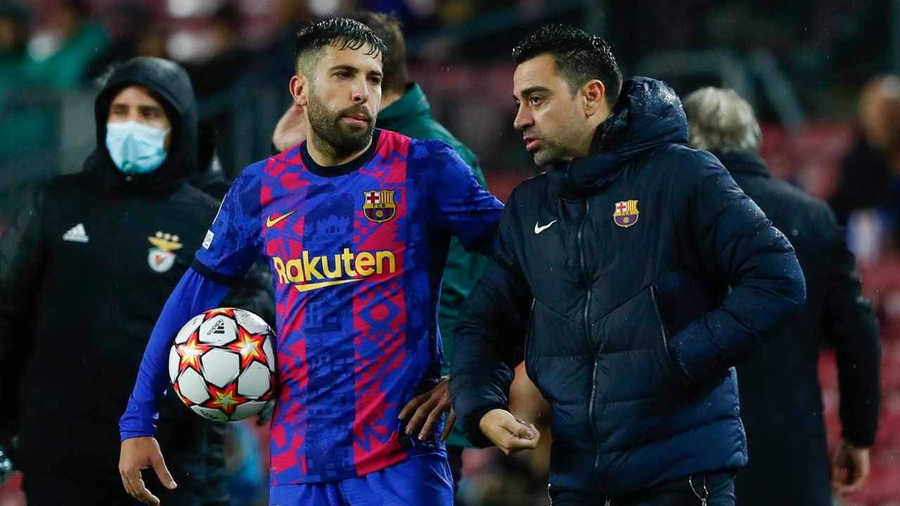 Xavi e Jordi Alba perplessi