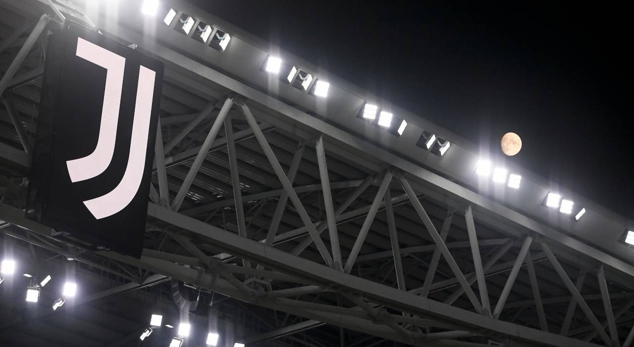 Juventus Logo Stadium