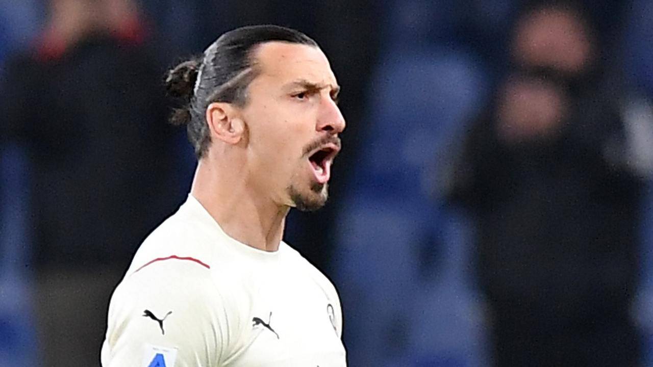 Ibrahimovic esulta dopo il gol