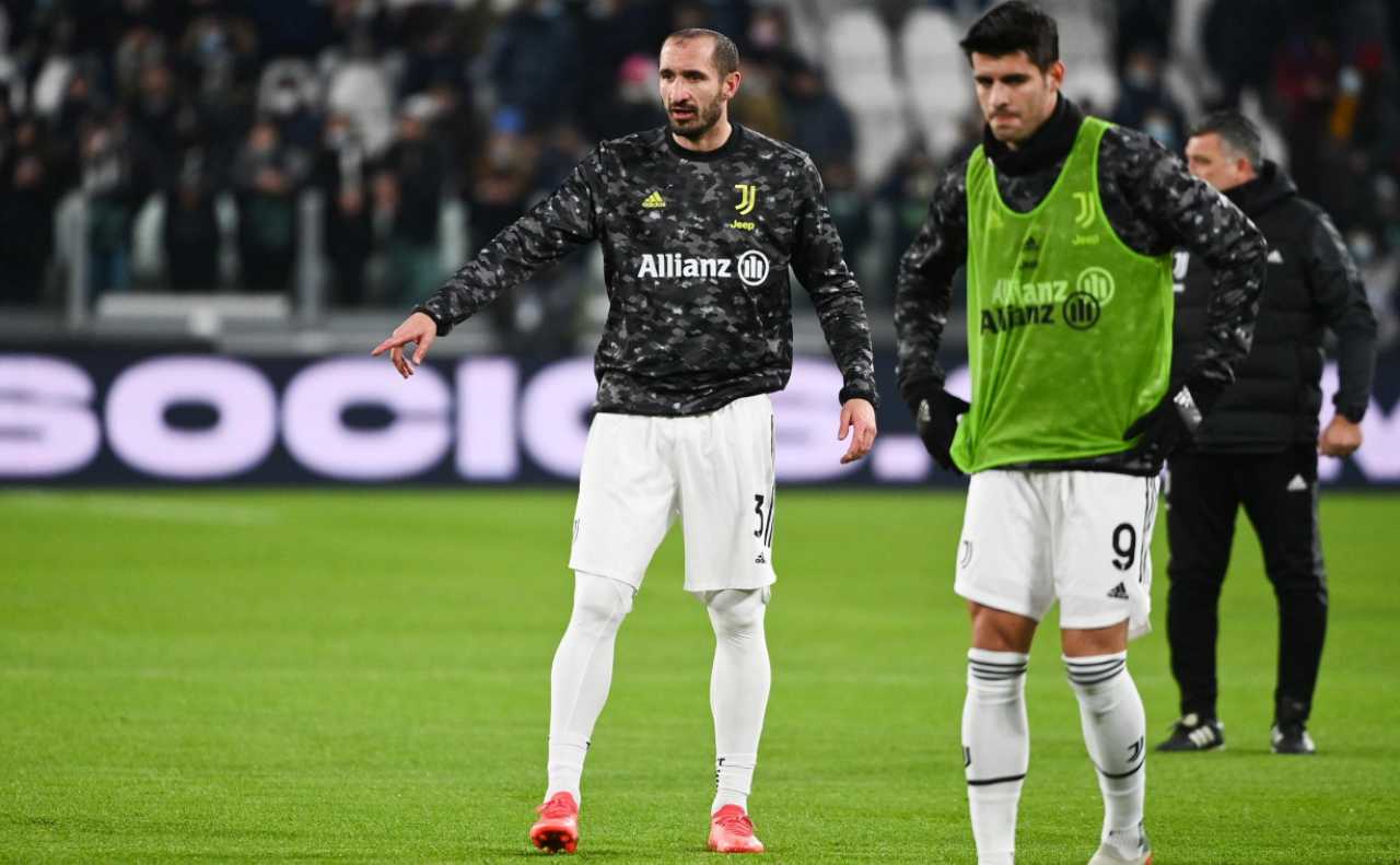 Chiellini e Morata durante il riscaldamento