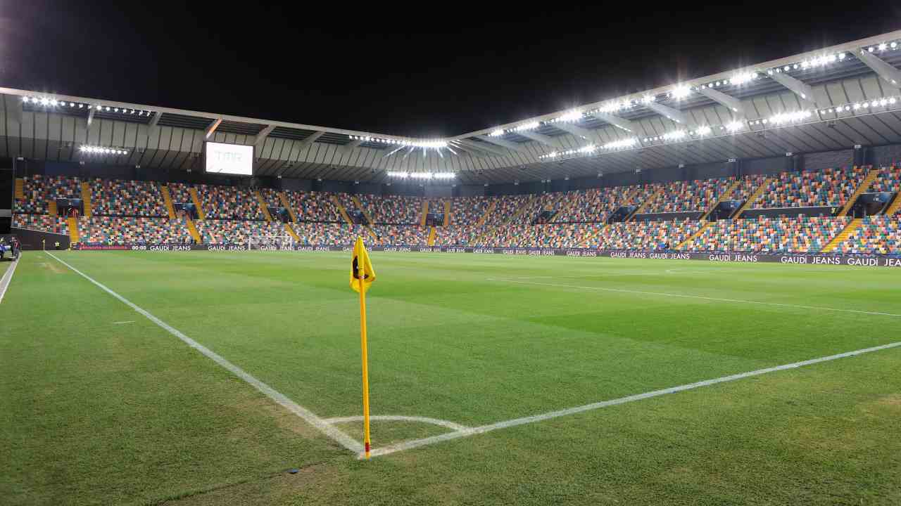 Campo vuoto Udinese-Salernitana