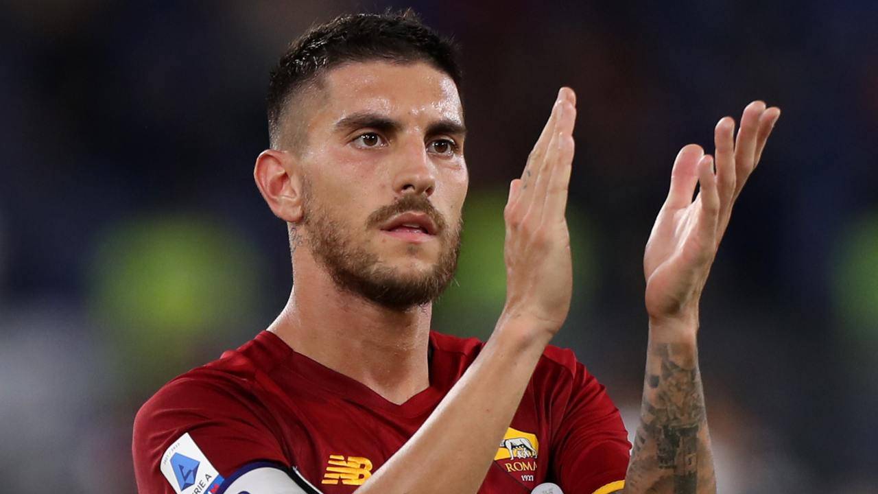 Lorenzo Pellegrini applaude