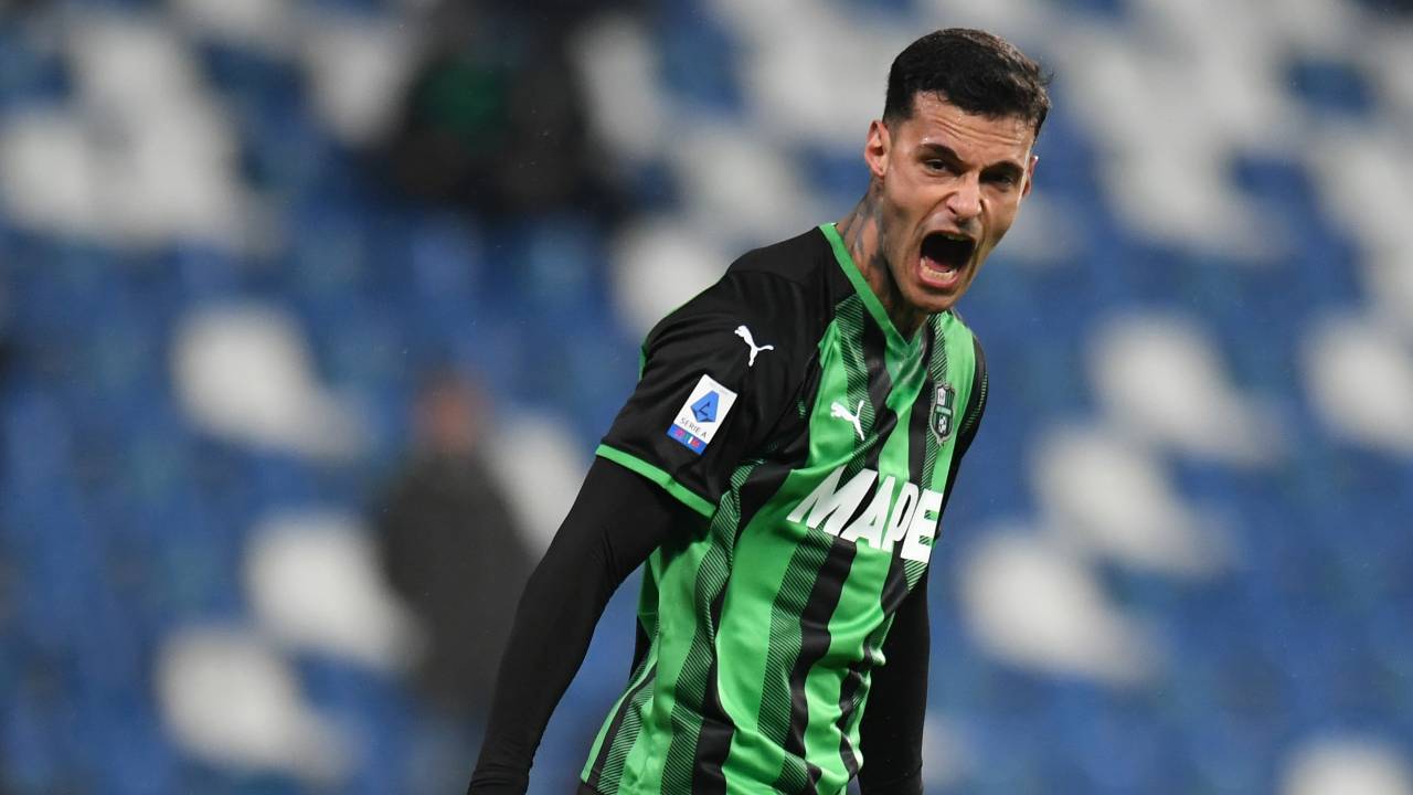 Scamacca esulta dopo il gol Sassuolo