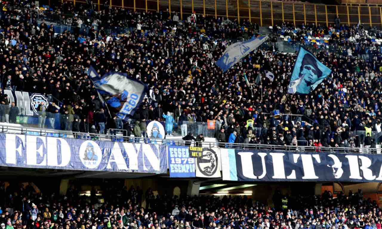 Tifosi del Napoli sugli spalti del Maradona