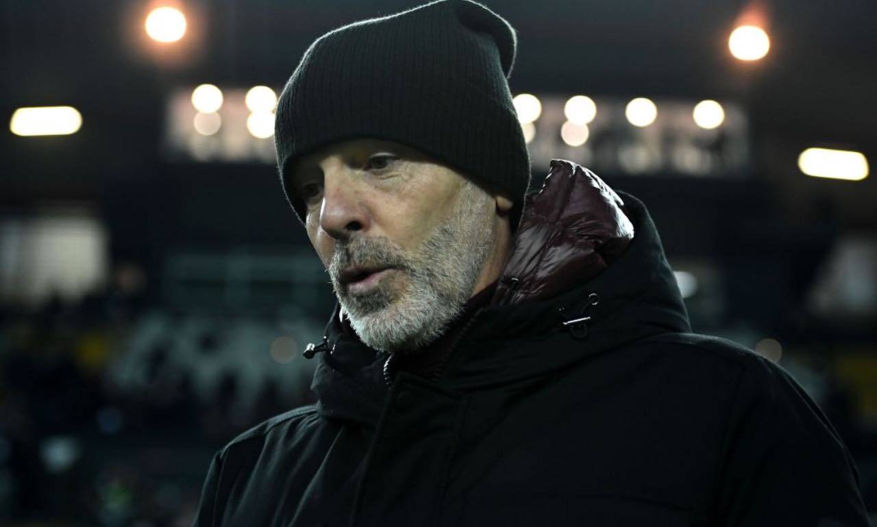 Milan, Pioli pensieroso in panchina