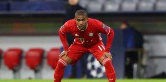 Douglas Costa con la maglia del Bayern Monaco