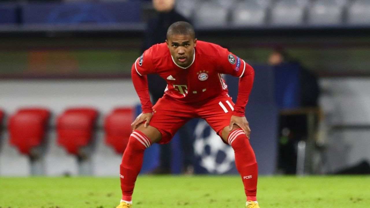 Douglas Costa con la maglia del Bayern Monaco