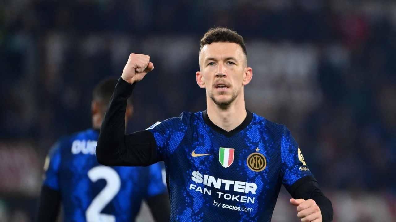 Perisic esulta dopo un gol