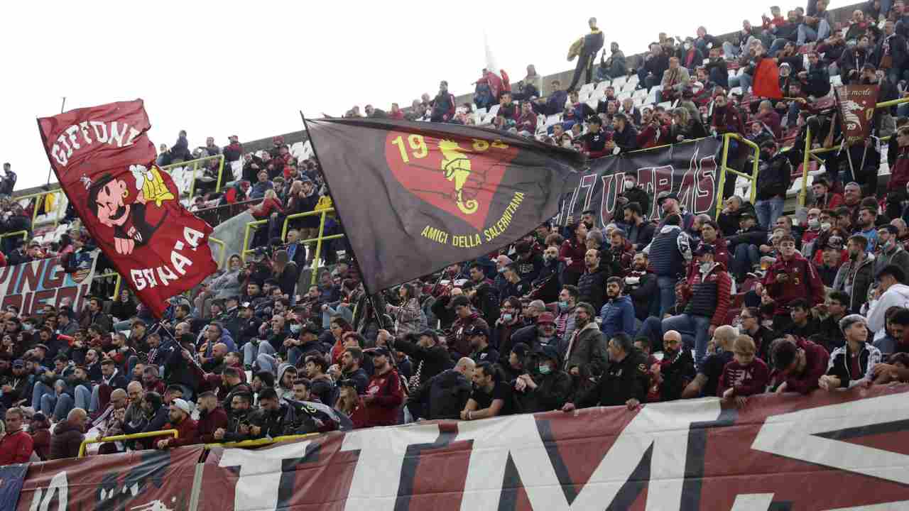 Tifosi in Salernitana-Lazio