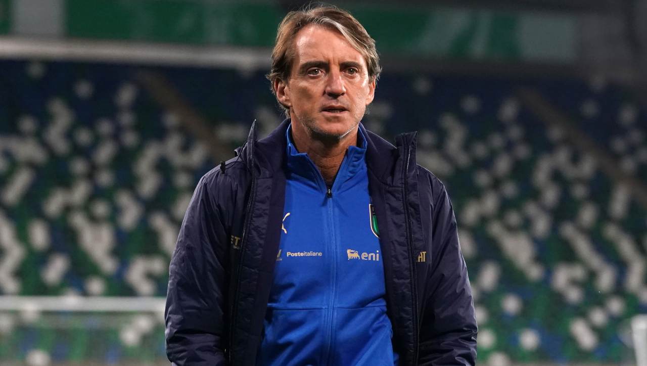 Mancini con la divisa dell'Italia