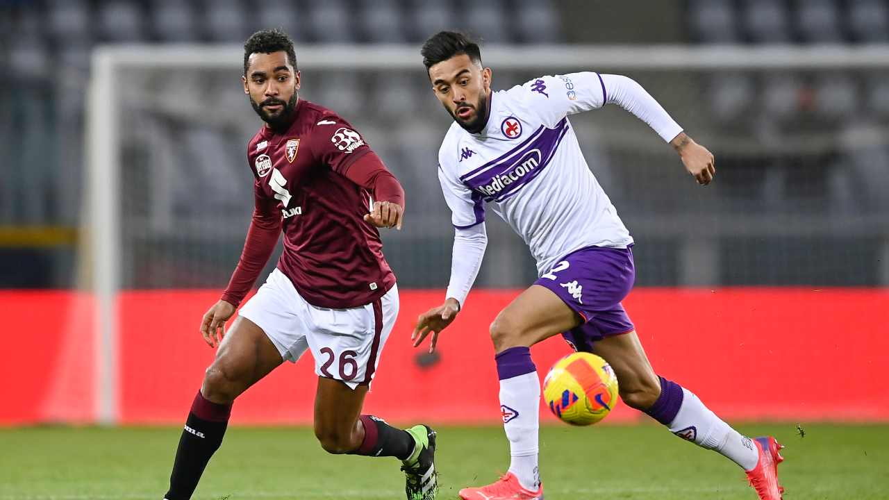 Koffi Djidji e Nicolas Gonzalez corrono Torino-Fiorentina