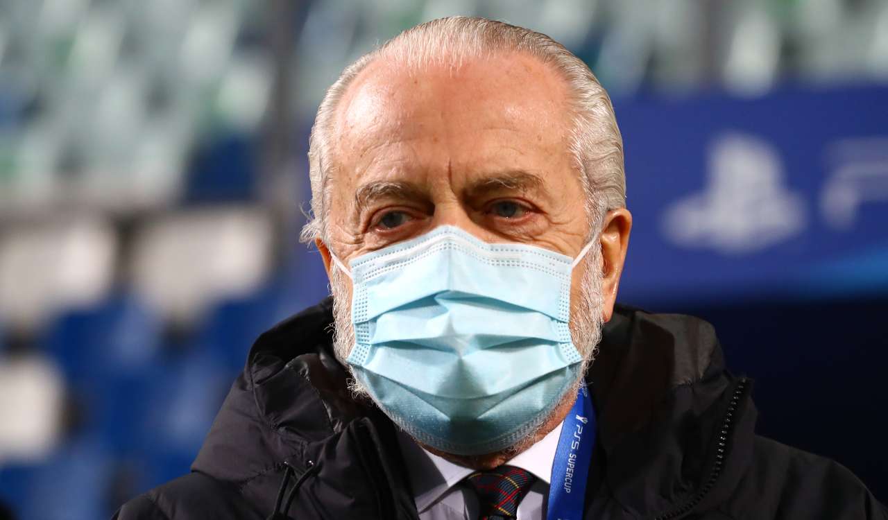 Juve Napoli, De Laurentiis con la mascherina