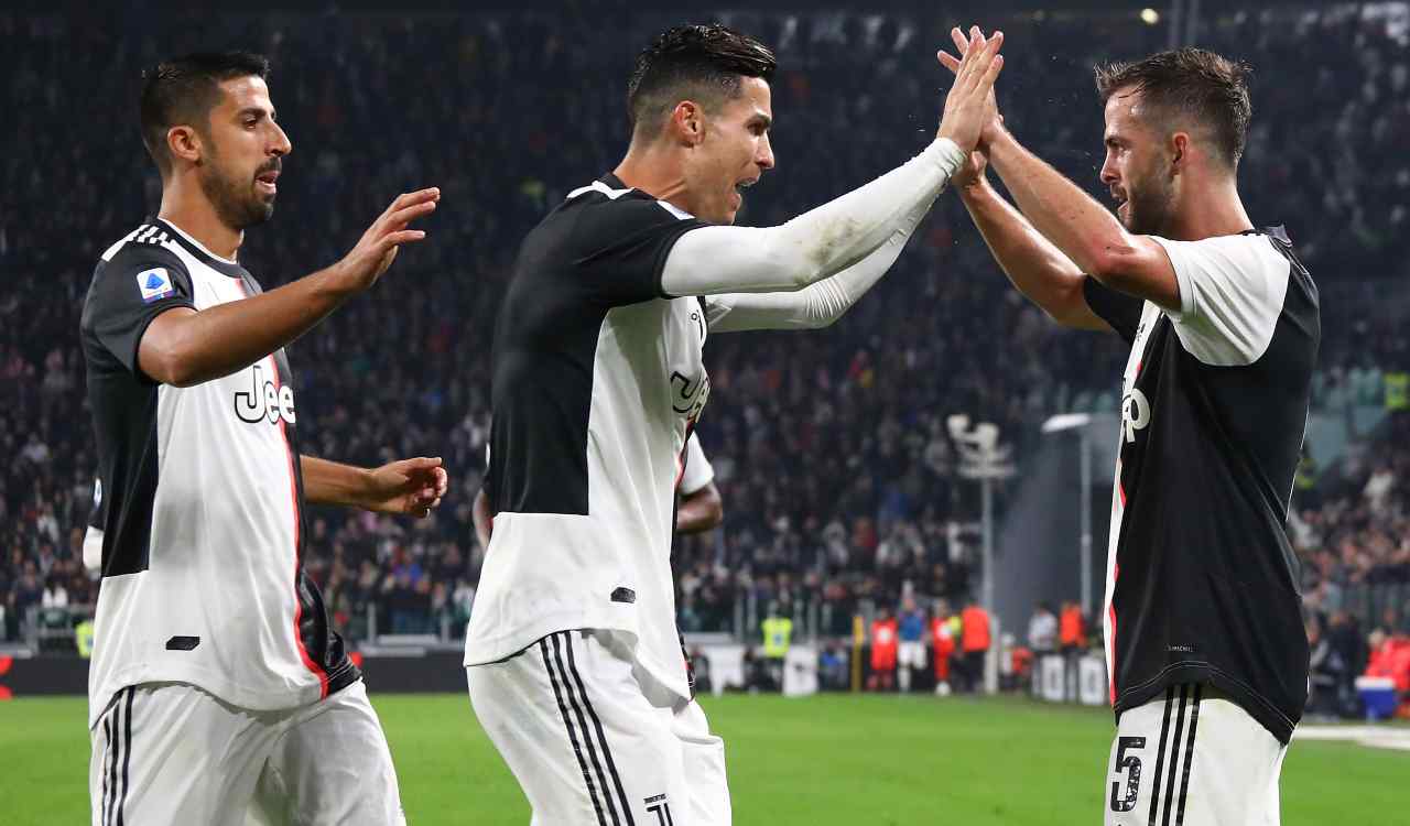 Khedira, Ronaldo e Pjanic esultano