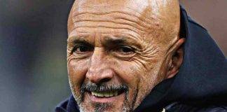 Il tecnico del Napoli Spalletti sorride