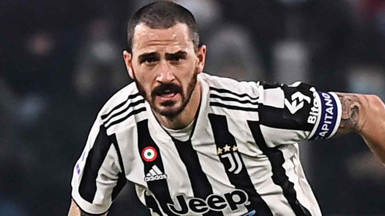 Bonucci corre e guarda avanti Juventus