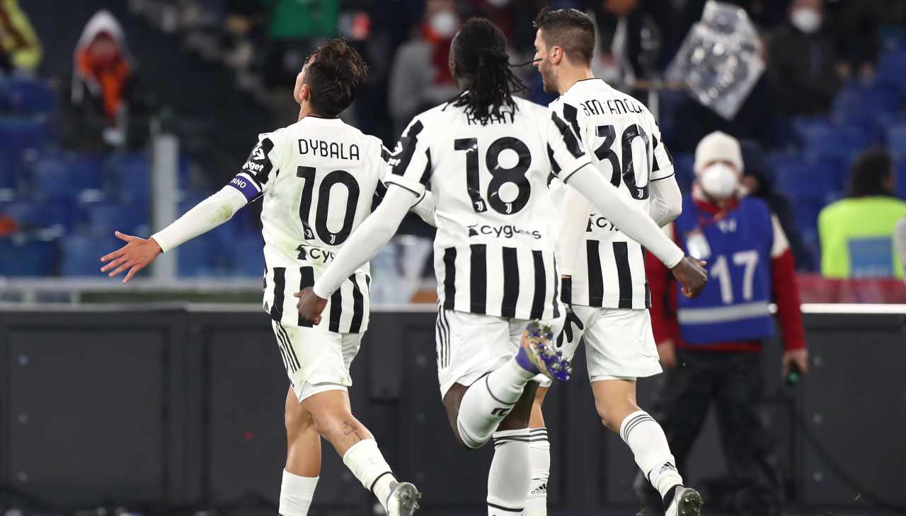 Roma-Juventus, Dybala esulta con Kean e Morata