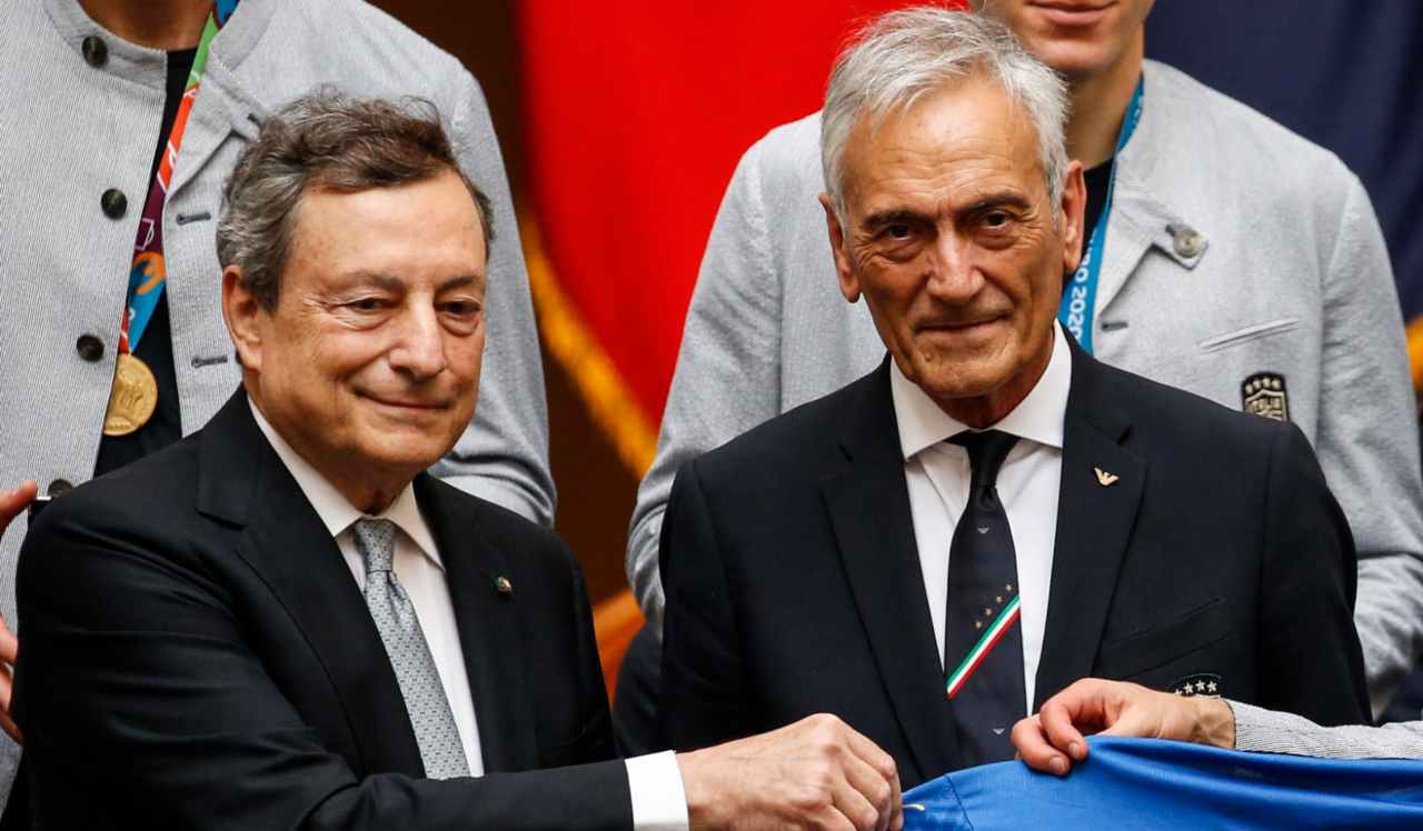 Draghi e Gravina in posa