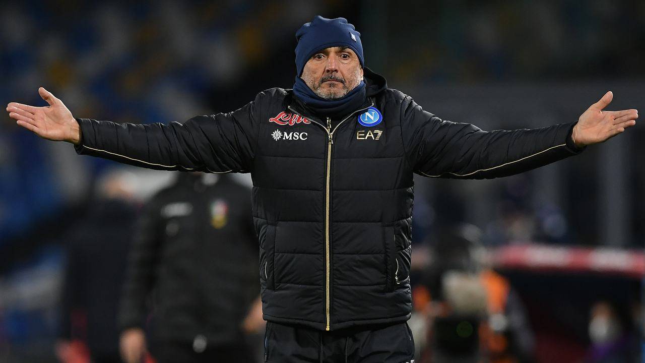 Spalletti allarga le braccia