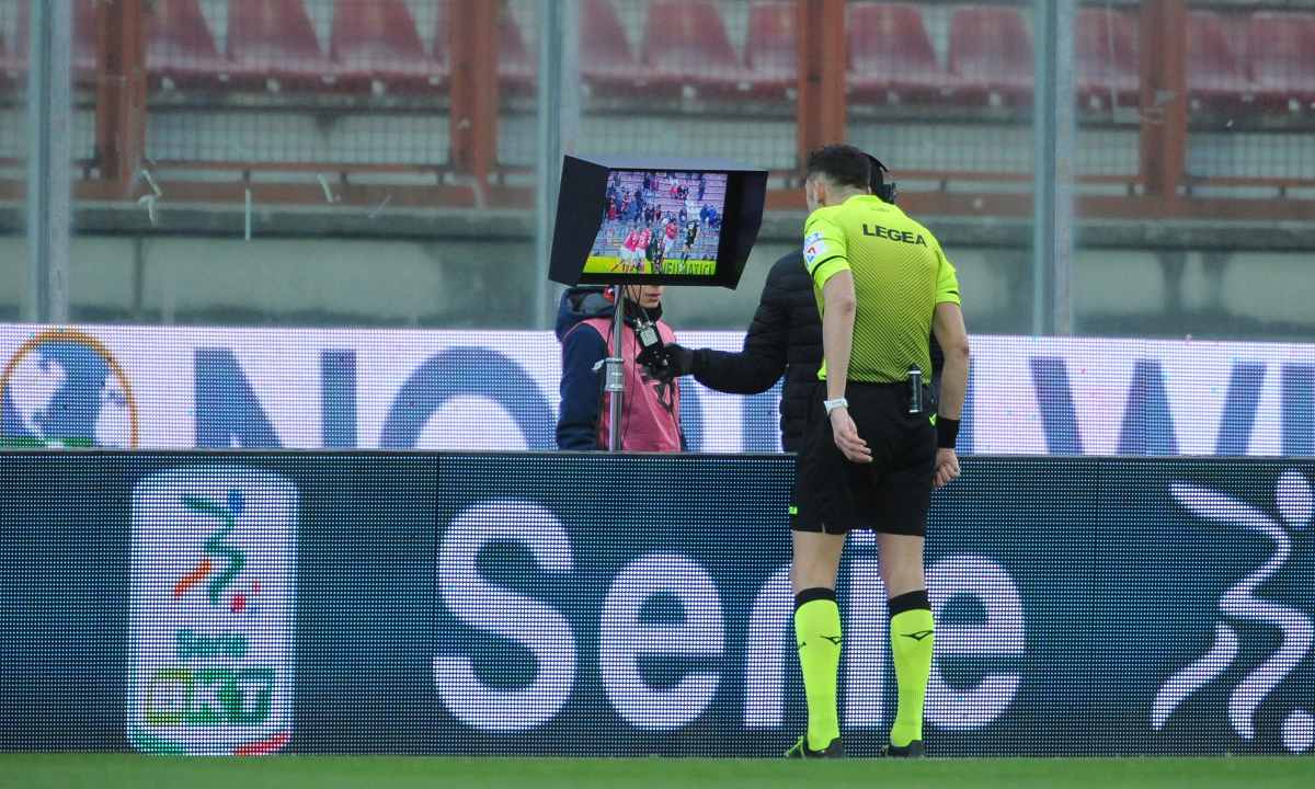 VAR