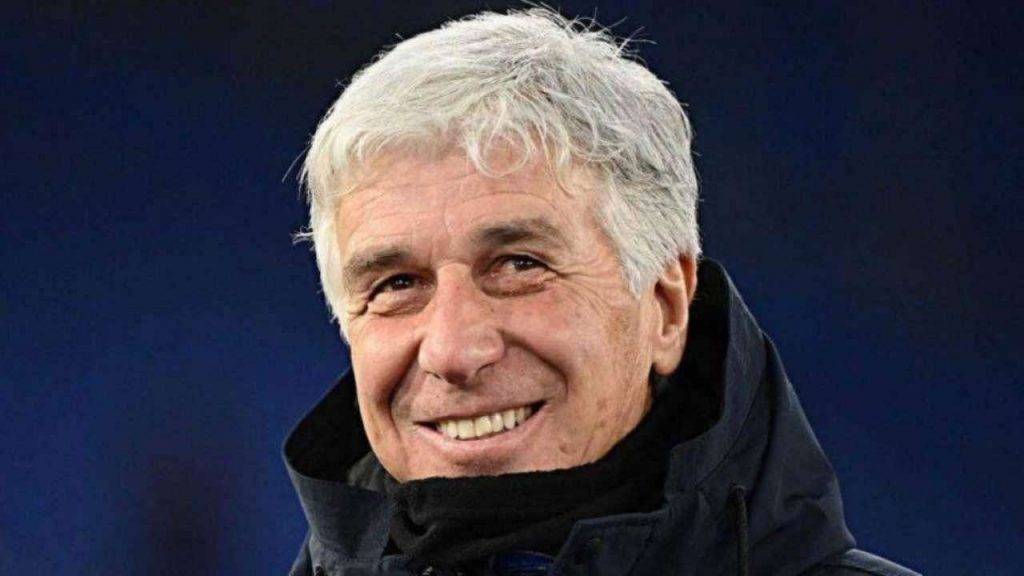 Il tecnico dell'Atalanta Gasperini sorride