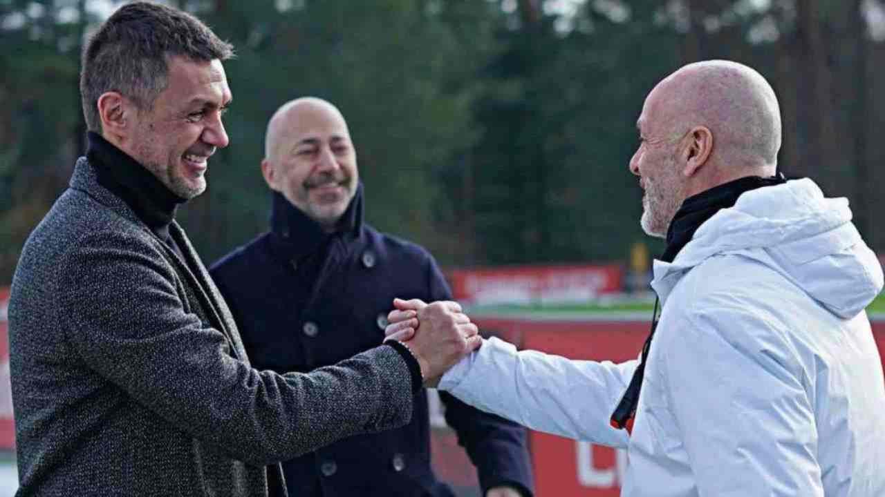 Pioli e Maldini si danno la mano Milan