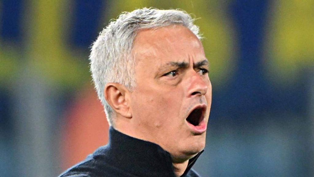 Mourinho arrabbiato nervoso