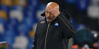 Napoli, Spalletti si tocca la testa