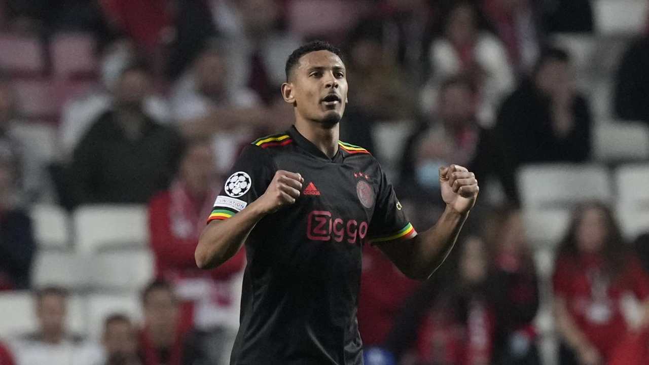 Haller esulta Ajax