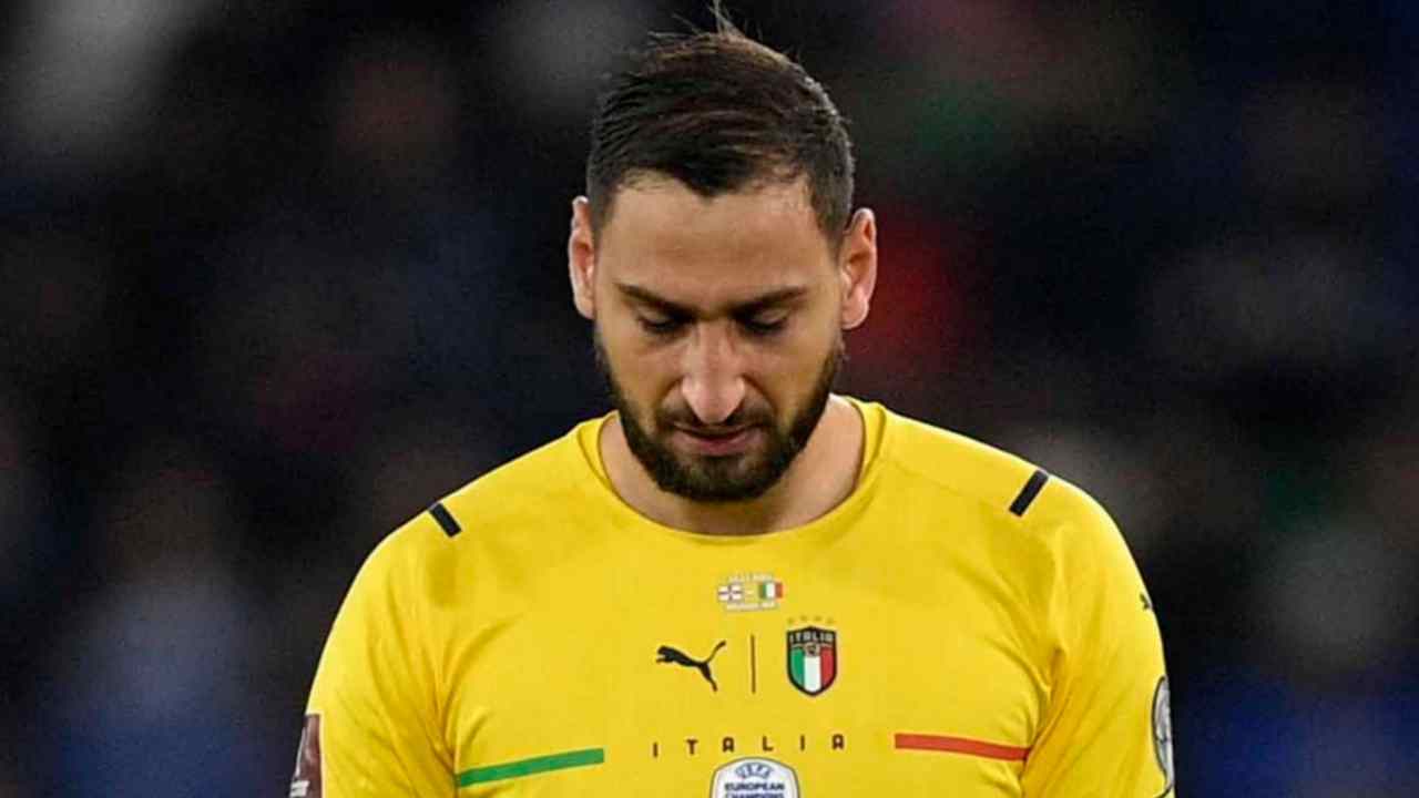 Donnarumma, portiere del PSG e dell'Italia