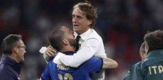 FIFA, Mancini e Bonucci si abbracciano