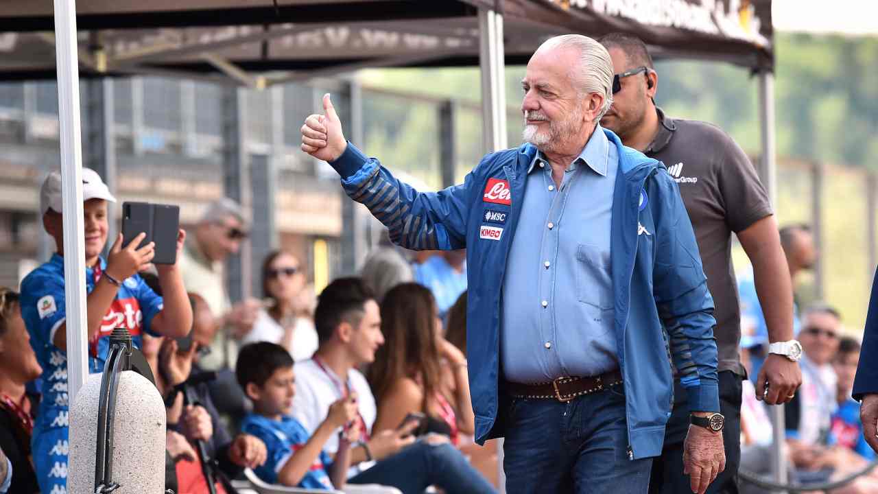 De Laurentiis in ritiro a Dimaro