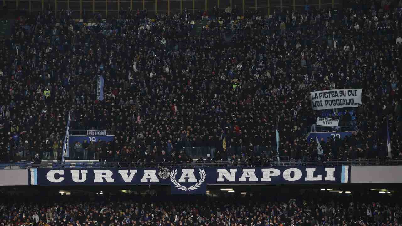 Tifosi del Napoli contro il Milan