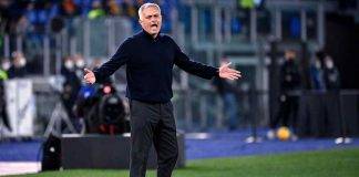 Roma, Mourinho si sbraccia