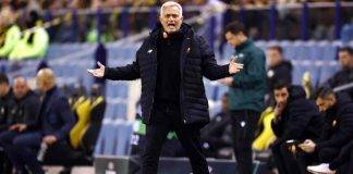 Roma-Vitesse, Mourinho gesticola